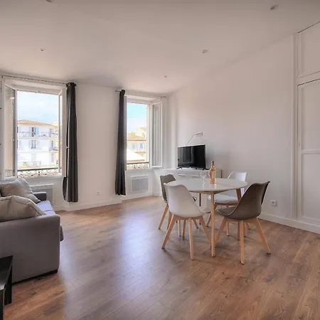 Spacieux 2 Pieces Renove Centre De Cannes - A1B151 * Cannes